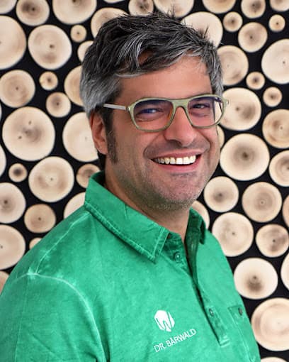 Dr. Roland Bärwald - Zahnarzt & Spezialist für Endodontie